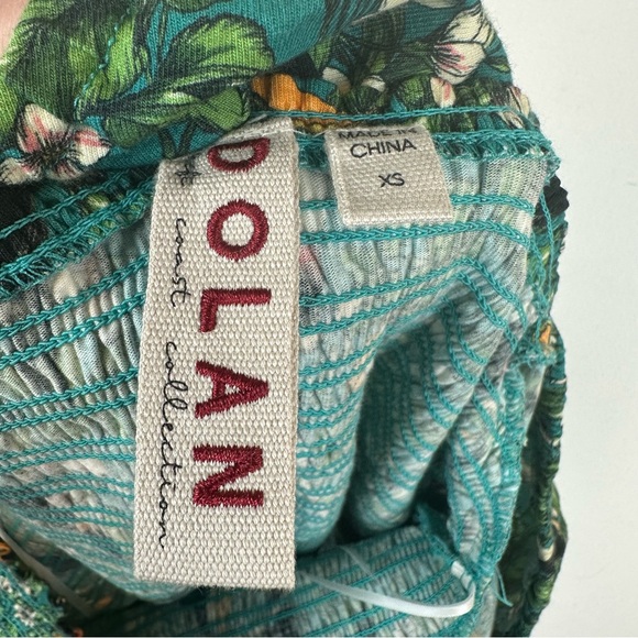 Dolan Anthropologie Smocked Toucan Top - Picture 5 of 8